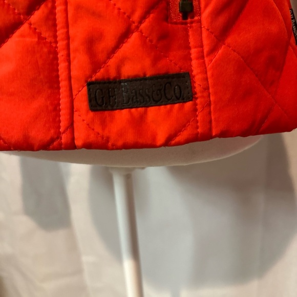 G.H. Bass & Co. Red Quilted Puffer Jacket with Tan Collar - Picture 3 of 8